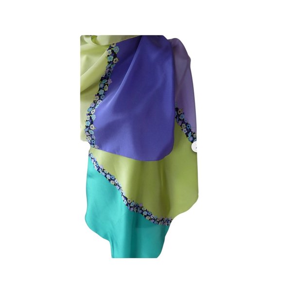 Vintage 90s Silk Wrap Scarf Shawl With Daisy Graphics - Picture 5 of 8